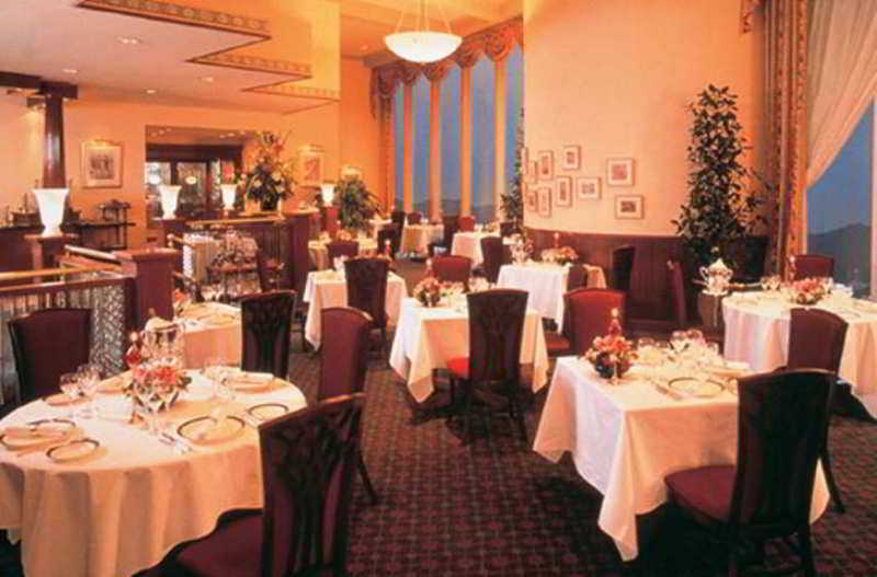 Hotel Conrad